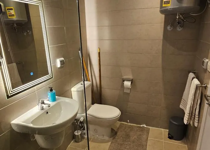 G Cribs Stylish
