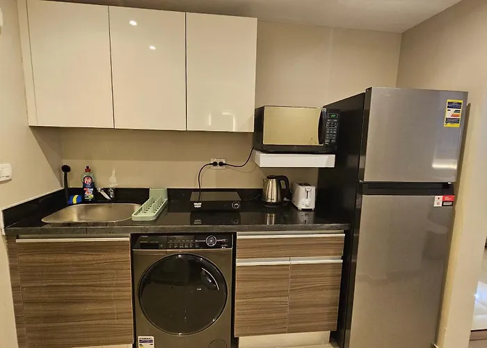 G Cribs Stylish Appartamento